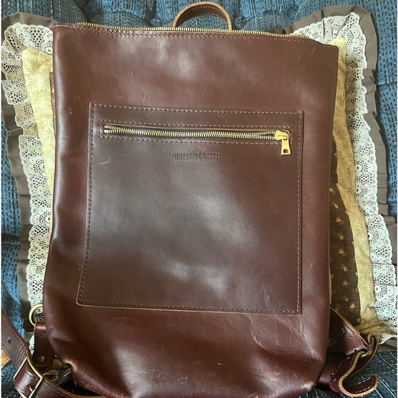 Portland Leather Laptop Bag - Picture 2 of 4